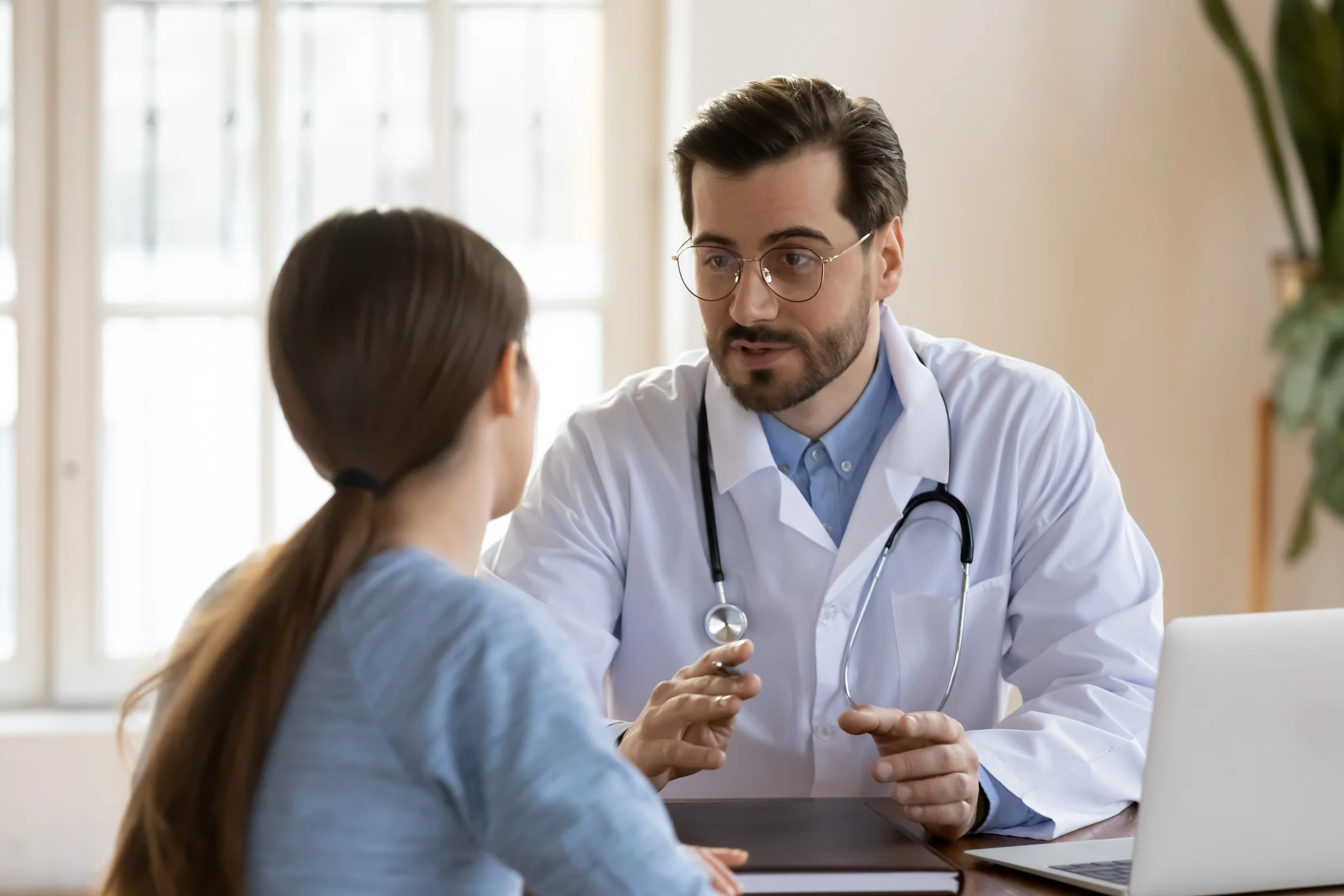 Consultation on the use of hemorrhoid cream for dark circles