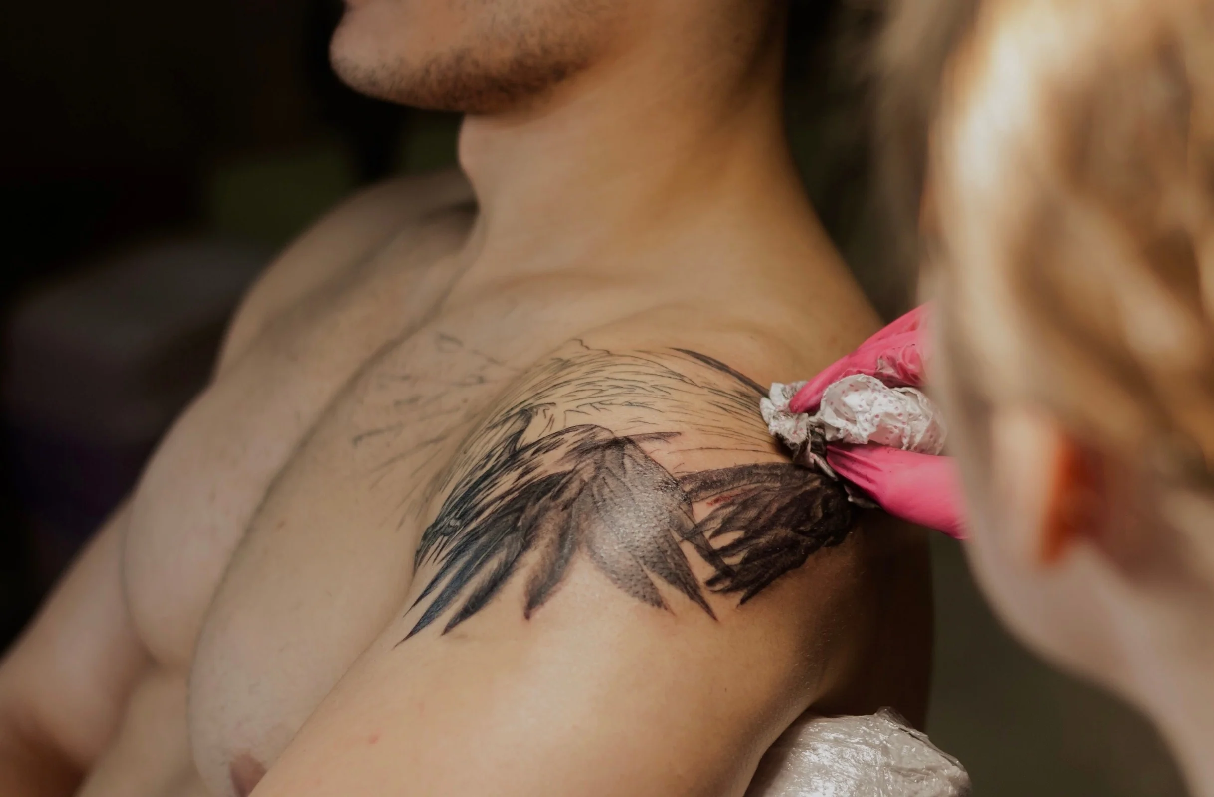 Disadvantages of Using White Ink to Lighten Tattoos