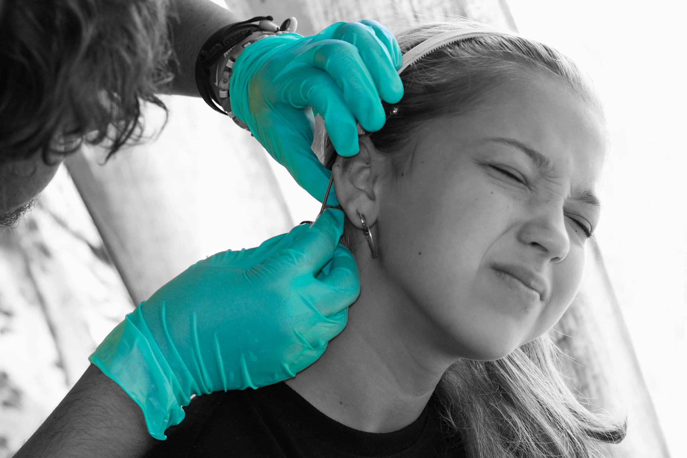 Pain Tolerance Factors Affecting Piercer's Numbing Agent Efficacy
