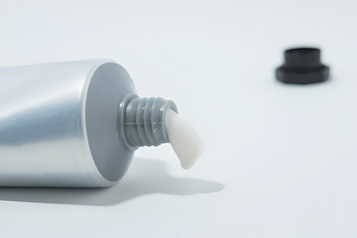 The effectiveness of hemorrhoid cream in tightening the skin