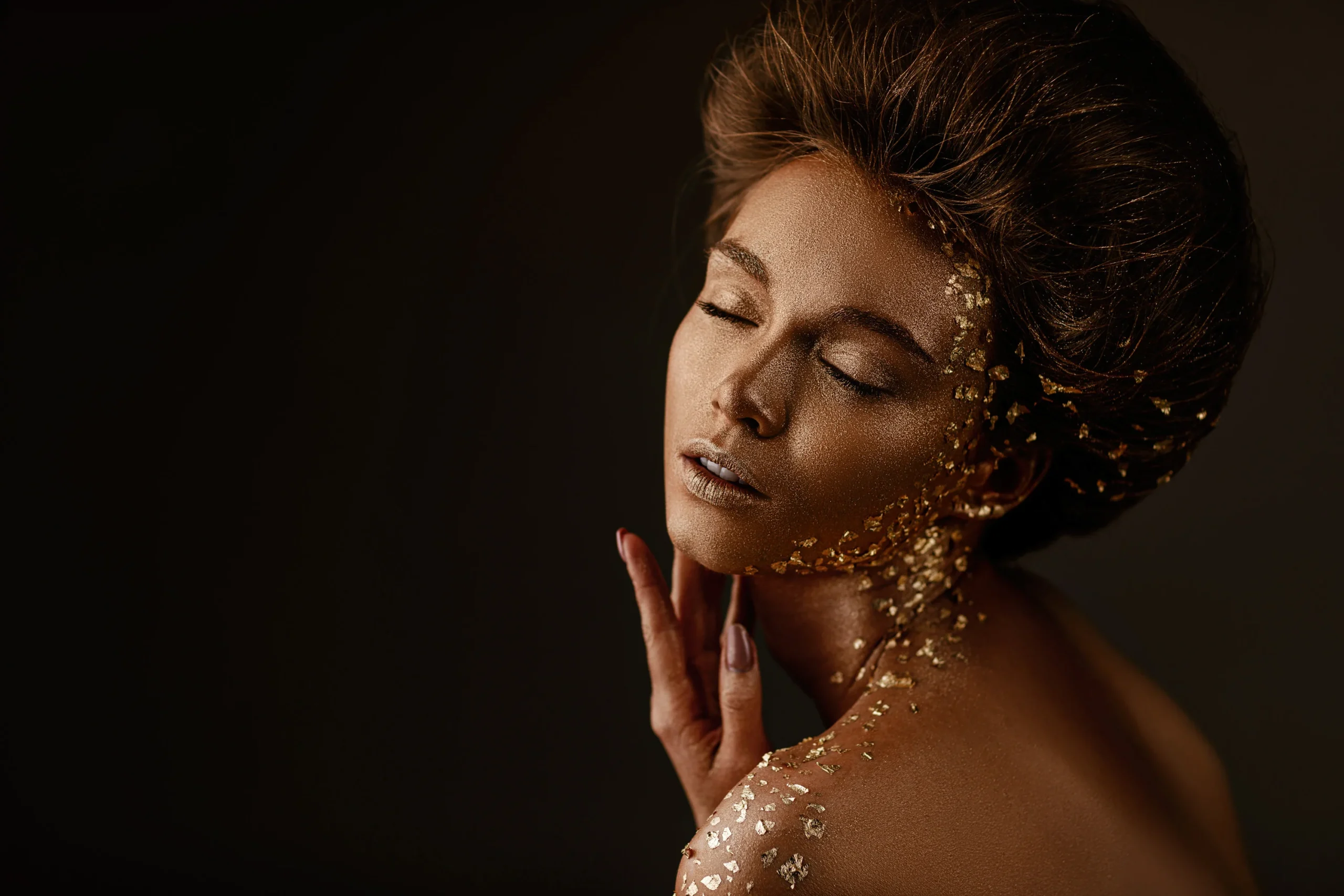 5 Types of Shimmer Body Art