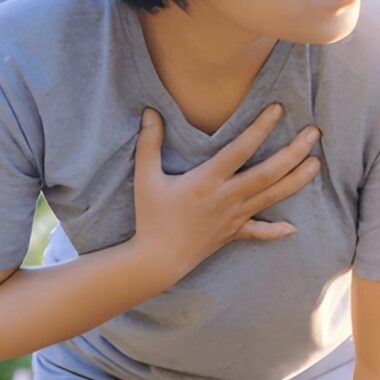 How To Reduce Eye Swelling From Insect Bites: 4 Home Remedies