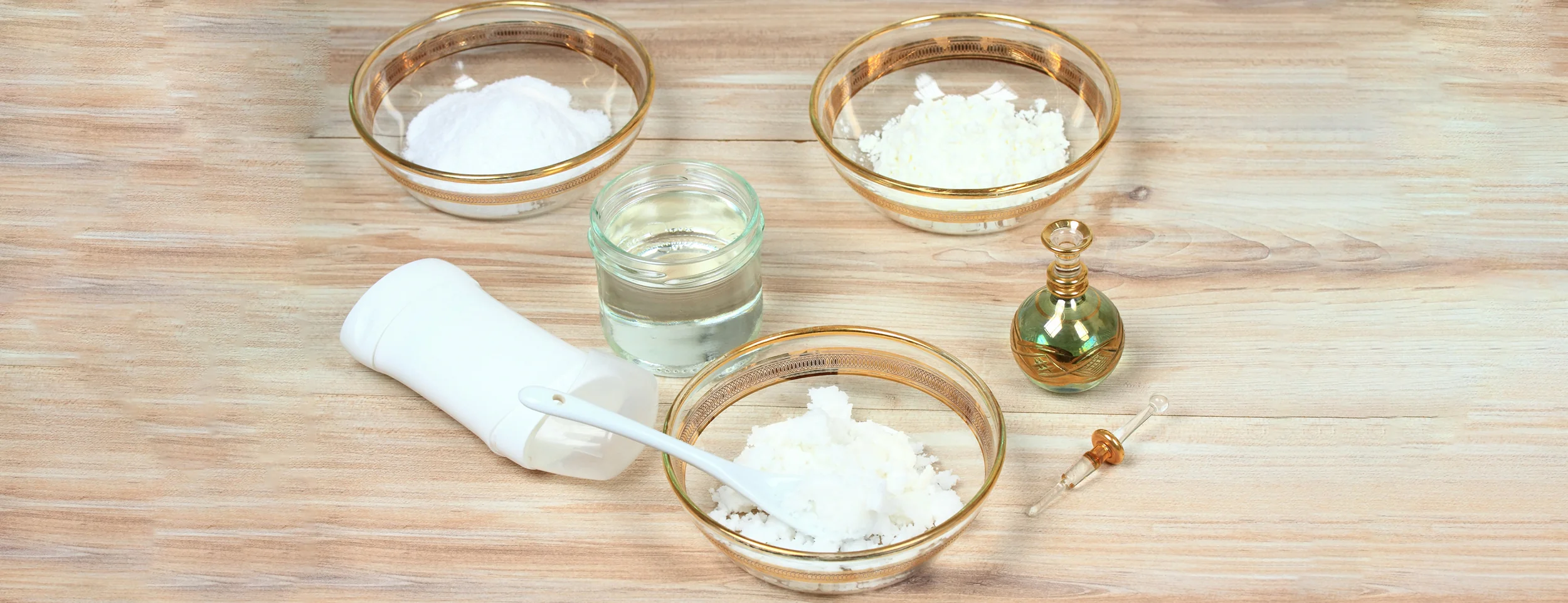 Coconut oil and baking soda for removing lip tattoos