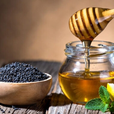 Black Seed Honey Benefits: 13 Powerful Reasons